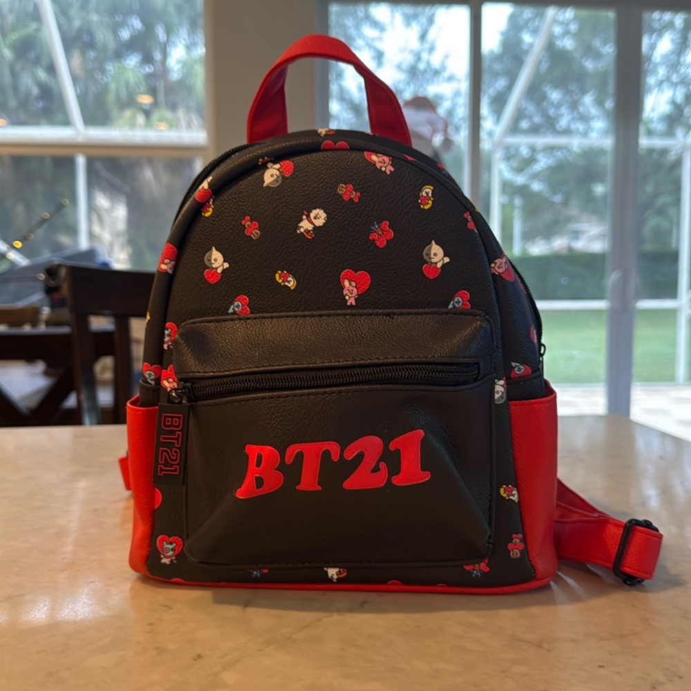 BT21 mini backpack! Never used! Taking offers!💕